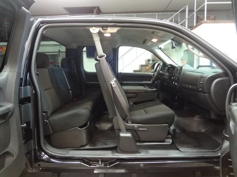 Used 2011 Chevrolet Silverado 2500 LT image 22