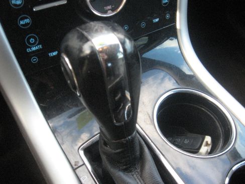 Used 2013 Ford Edge Limited image 12