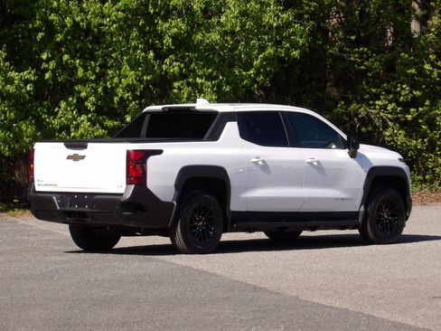 Used 2024 Chevrolet Silverado EV W/T image 7
