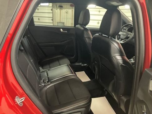Used 2024 Ford Escape ST-Line image 24