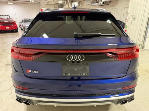 Used 2023 Audi SQ8 Prestige AWD/4WD image 6