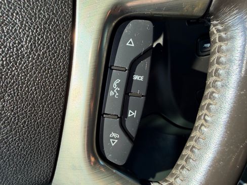 Used 2018 Chevrolet Express 3500 image 16