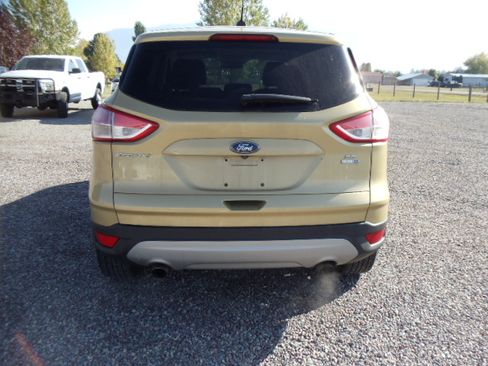 Used 2015 Ford Escape SE image 6