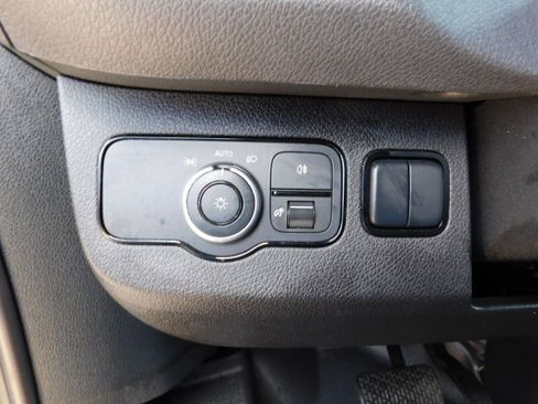 Used 2026 Mercedes-Benz Sprinter 2500 170 Passenger image 10