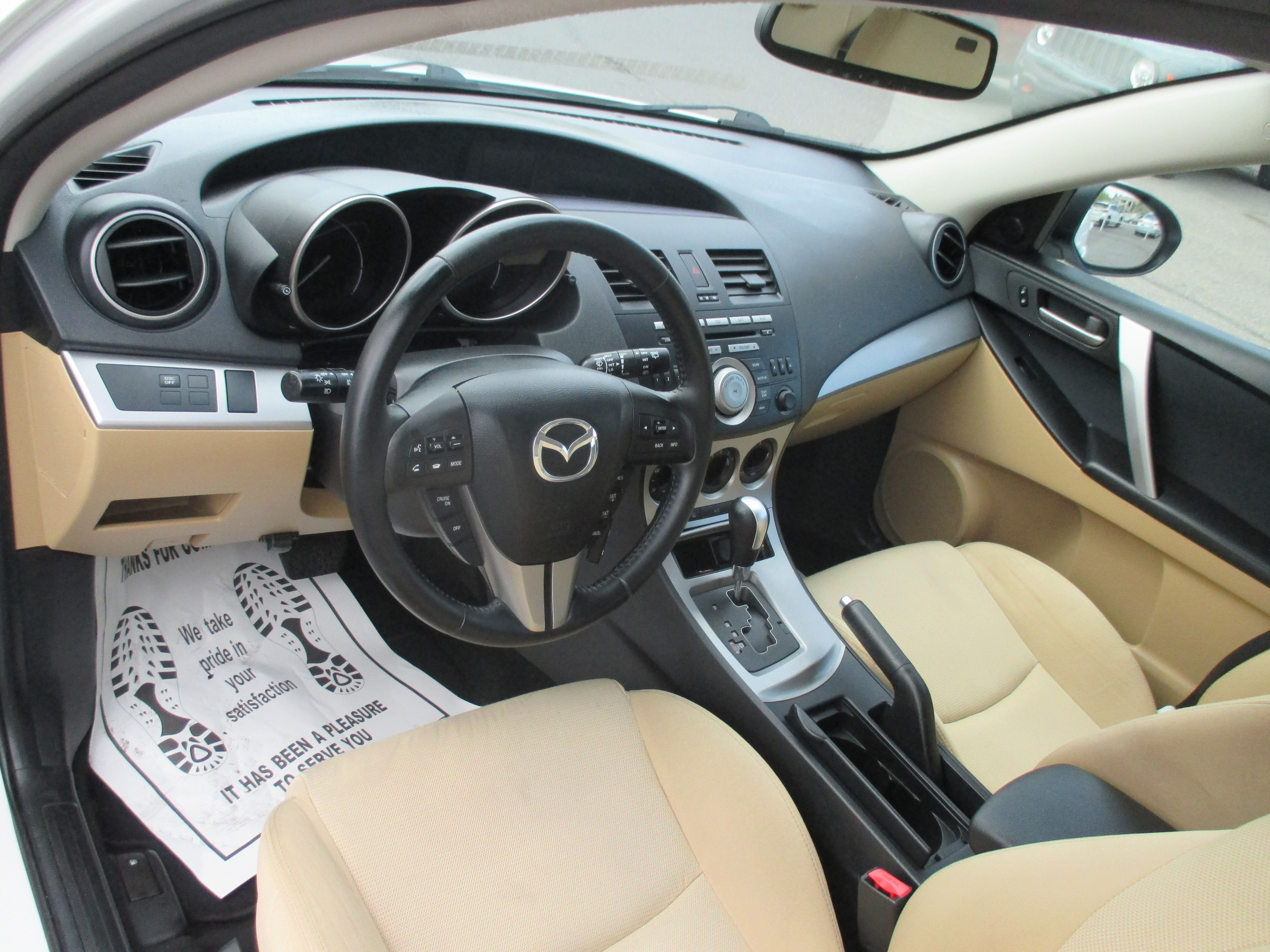 Used 2010 MAZDA MAZDA3 s Hatchback FWD image 6
