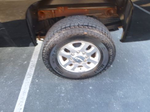 Used 2014 Chevrolet Silverado 2500 LT image 9