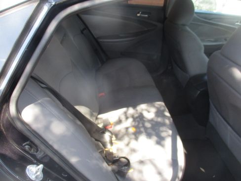 Used 2013 Hyundai Sonata GLS image 9