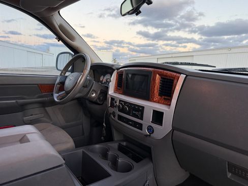 Used 2007 Dodge Ram 1500 Truck Laramie image 59