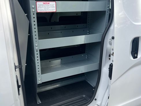 Used 2019 Nissan NV200 S image 6