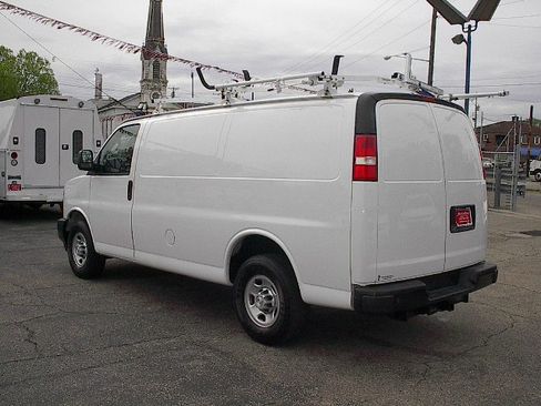 Used 2019 Chevrolet Express 2500 image 6