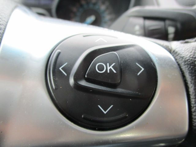 Used 2012 Ford Focus SEL Hatchback FWD image 27