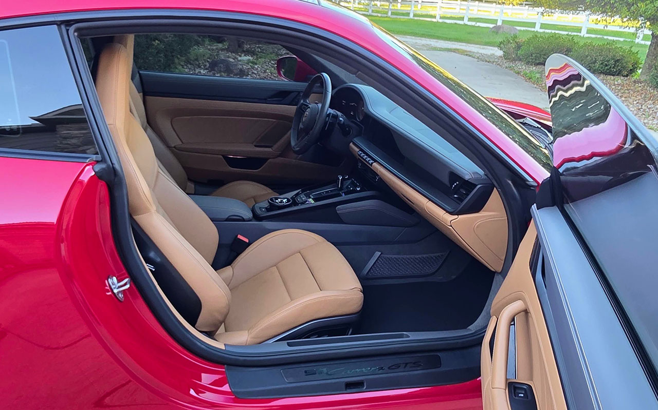 Used 2022 Porsche 911 Carrera GTS Coupe RWD image 42