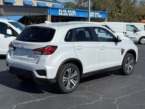 Used 2022 Mitsubishi Outlander Sport SE image 6