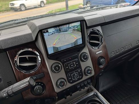 Used 2016 Ford F350 4x4 Crew Cab Super Duty image 13