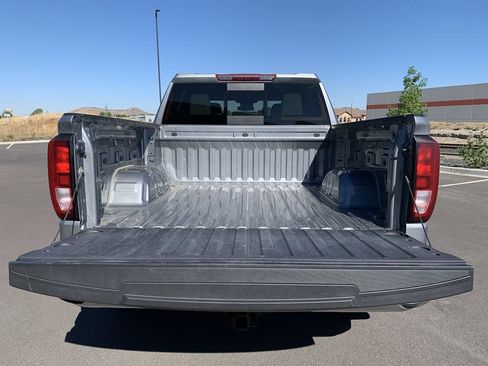 Used 2024 GMC Sierra 1500 SLE AWD/4WD image 13