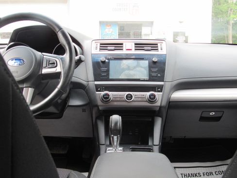 Used 2015 Subaru Outback 2.5i Premium AWD/4WD image 20