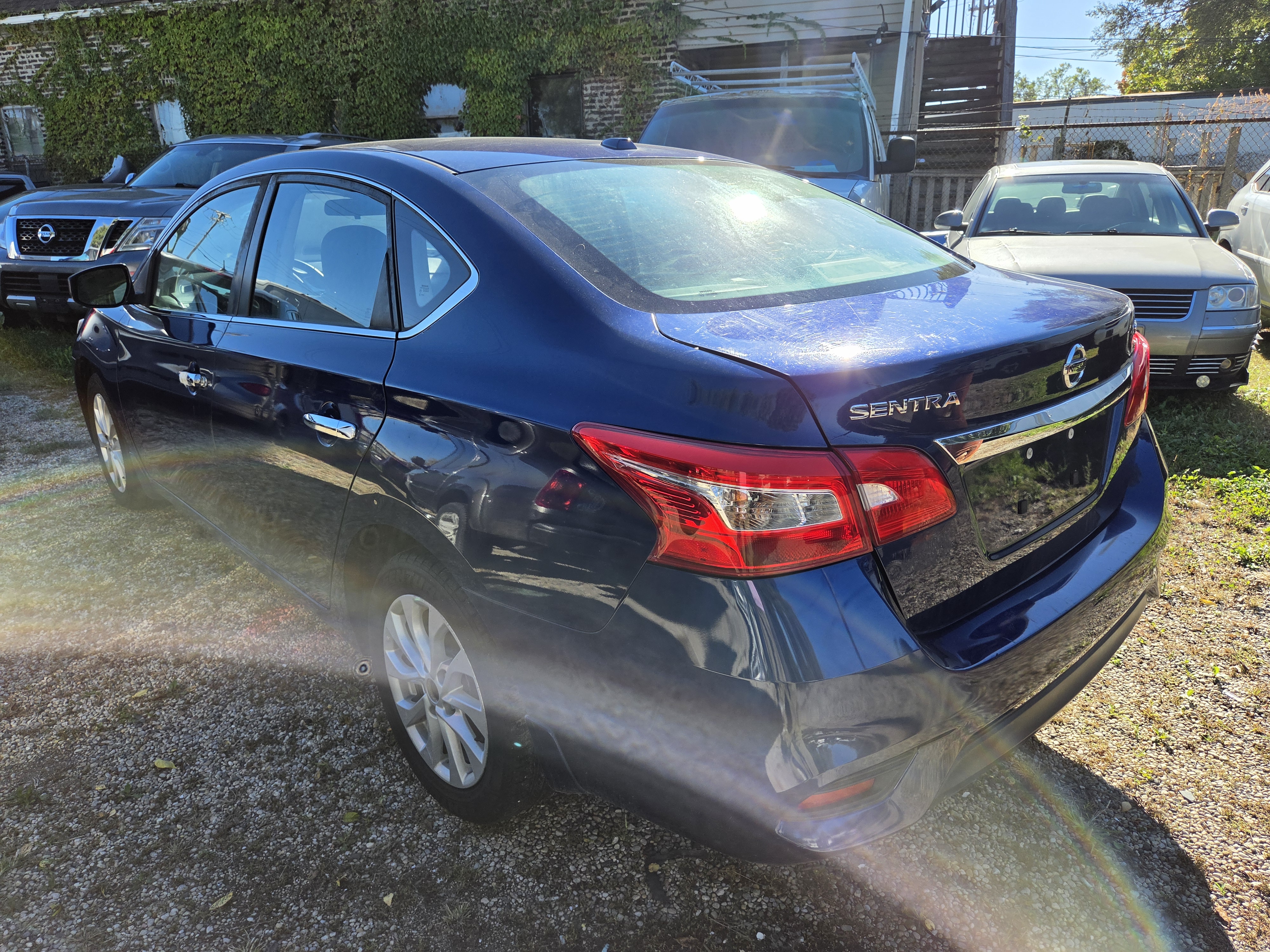 Used 2018 Nissan Sentra SV FWD image 4