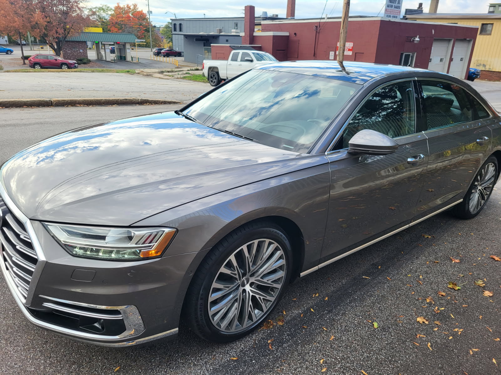 Used 2019 Audi A8 L 4.0T w/ LUXURY PACKAGE AWD/4WD image 4