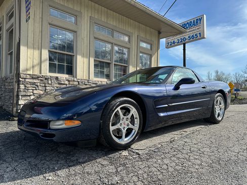 Used 2000 Chevrolet Corvette image 1