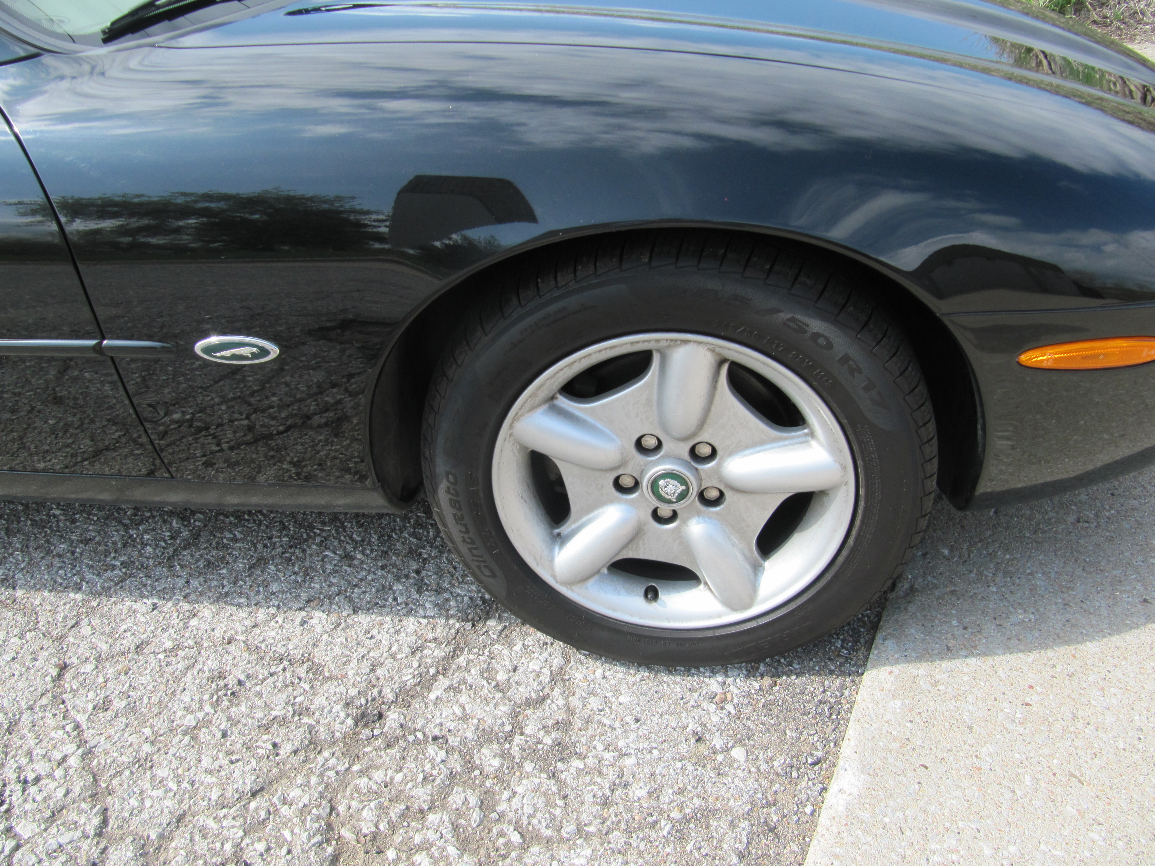 Used 1999 Jaguar XK8 RWD image 11
