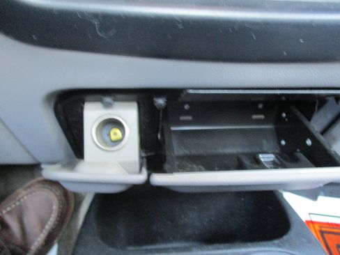 Used 1996 Ford Ranger XLT image 25