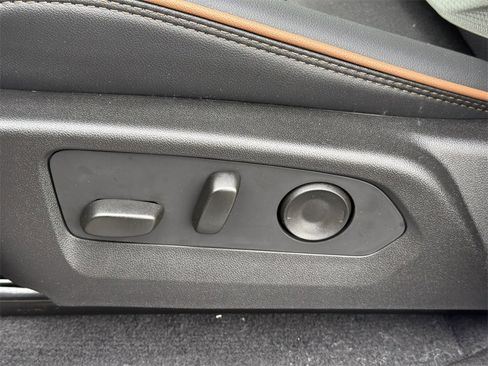 New 2026 GMC Canyon AT4 image 16