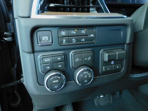 New 2025 Chevrolet Tahoe High Country image 21
