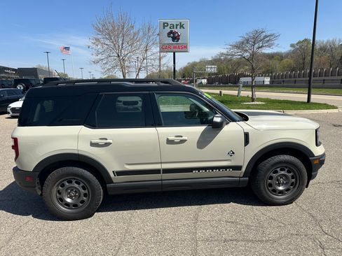 Used 2024 Ford Bronco Sport Outer Banks AWD/4WD image 4
