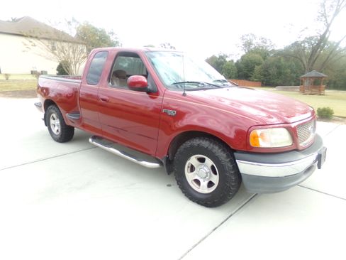 Used 2001 Ford F150 XLT image 8