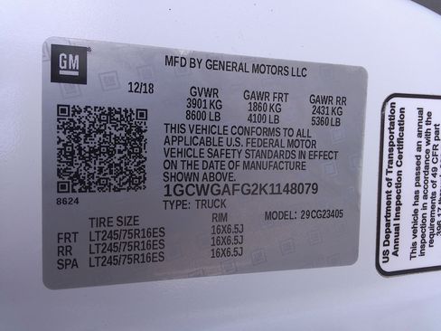 Used 2019 Chevrolet Express 2500 image 31