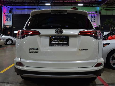 Used 2017 Toyota RAV4 FWD image 9