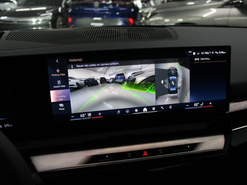 Used 2025 BMW i5 xDrive40 image 24