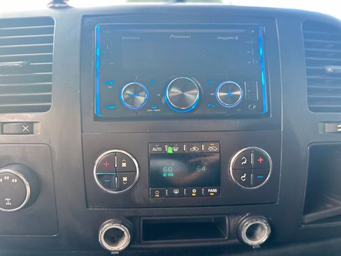 Used 2007 Chevrolet Silverado 2500 LT image 16