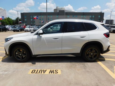 Used 2025 BMW X1 xDrive28i image 5