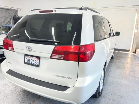 Used 2005 Toyota Sienna XLE image 6