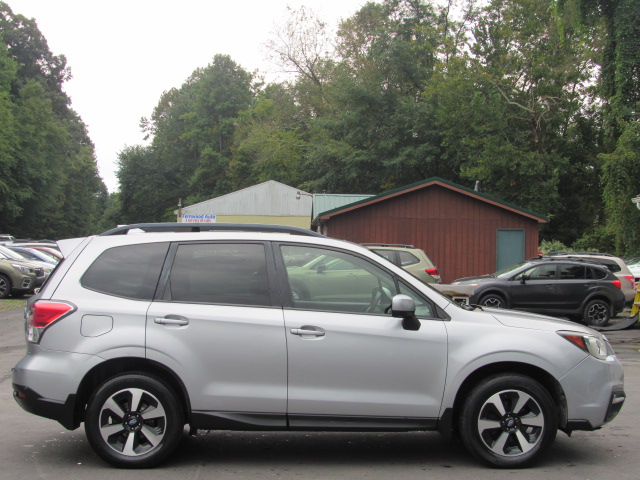 Used 2018 Subaru Forester 2.5i Premium AWD/4WD image 11