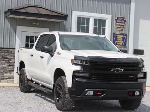 Used 2020 Chevrolet Silverado 1500 LT Trail Boss image 1