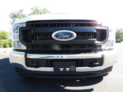 Used 2021 Ford F250 XL image 9