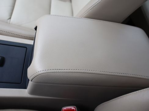 Used 2012 Toyota Camry XLE image 30