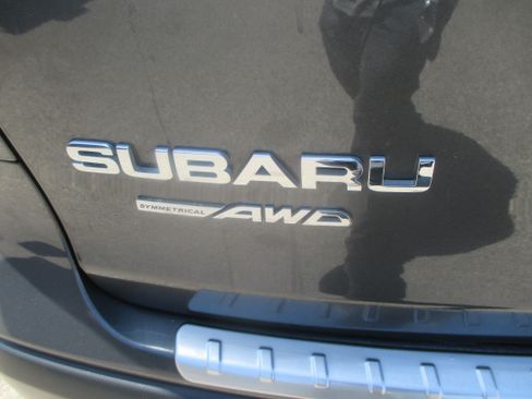 Used 2019 Subaru Ascent Premium AWD/4WD image 14