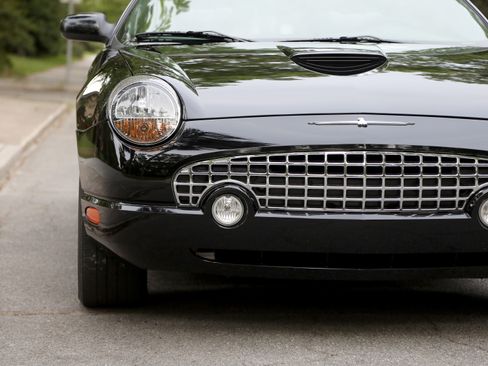 Used 2002 Ford Thunderbird RWD image 33
