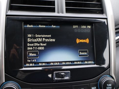 Used 2014 Chevrolet Malibu LT image 23