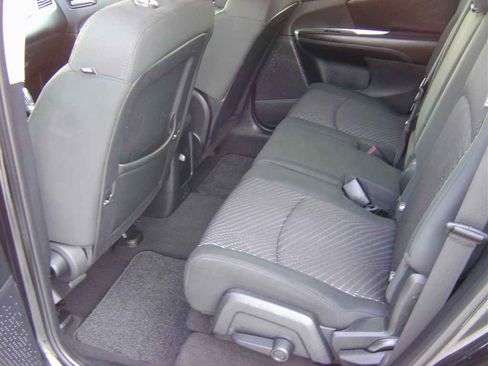 Used 2012 Dodge Journey SXT image 11