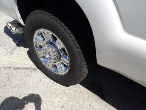 Used 2015 Ford F250 FX4 image 29