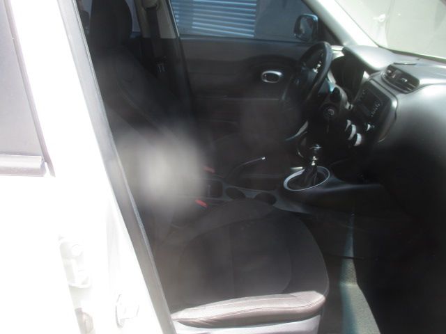 Used 2016 Kia Soul UNAVAIL FWD image 10