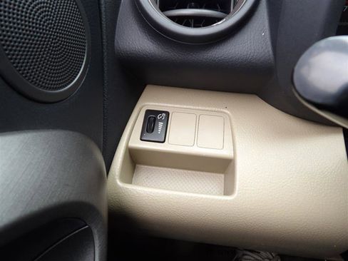 Used 2010 Toyota RAV4 image 25