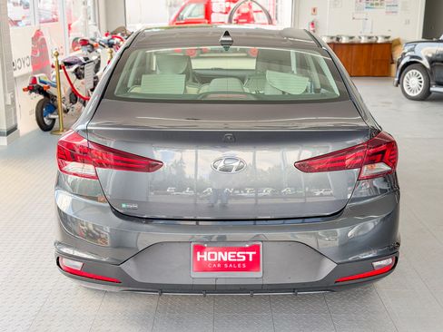 Used 2020 Hyundai Elantra Sedan FWD image 5