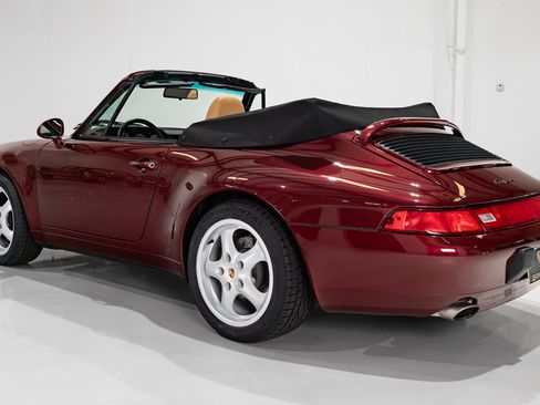 Used 1998 Porsche 911 Carrera Cabriolet RWD image 10