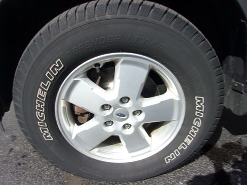 Used 2012 Ford Escape XLT image 9