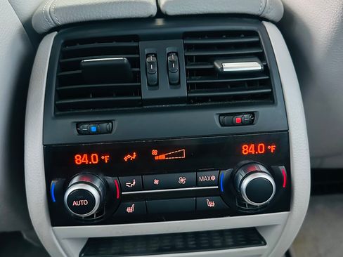 Used 2011 BMW 535i image 17